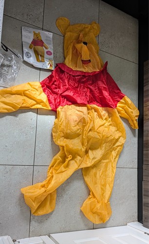Winnie the pooh adult - winnie,